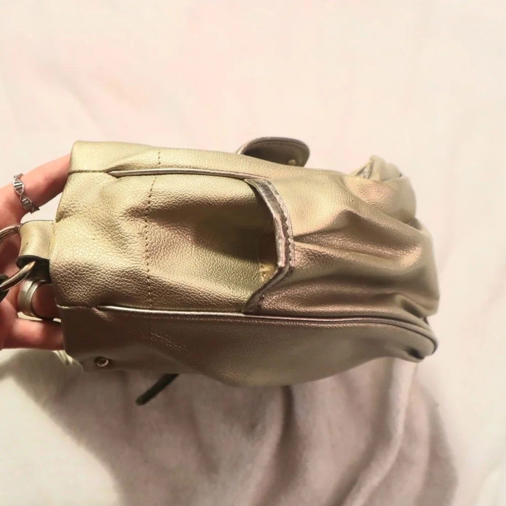 Y2K SATCHEL BAG Kathy New Zealand Light Gold Metallic Handbag 90s Pockets Winter - Picture 9 of 13